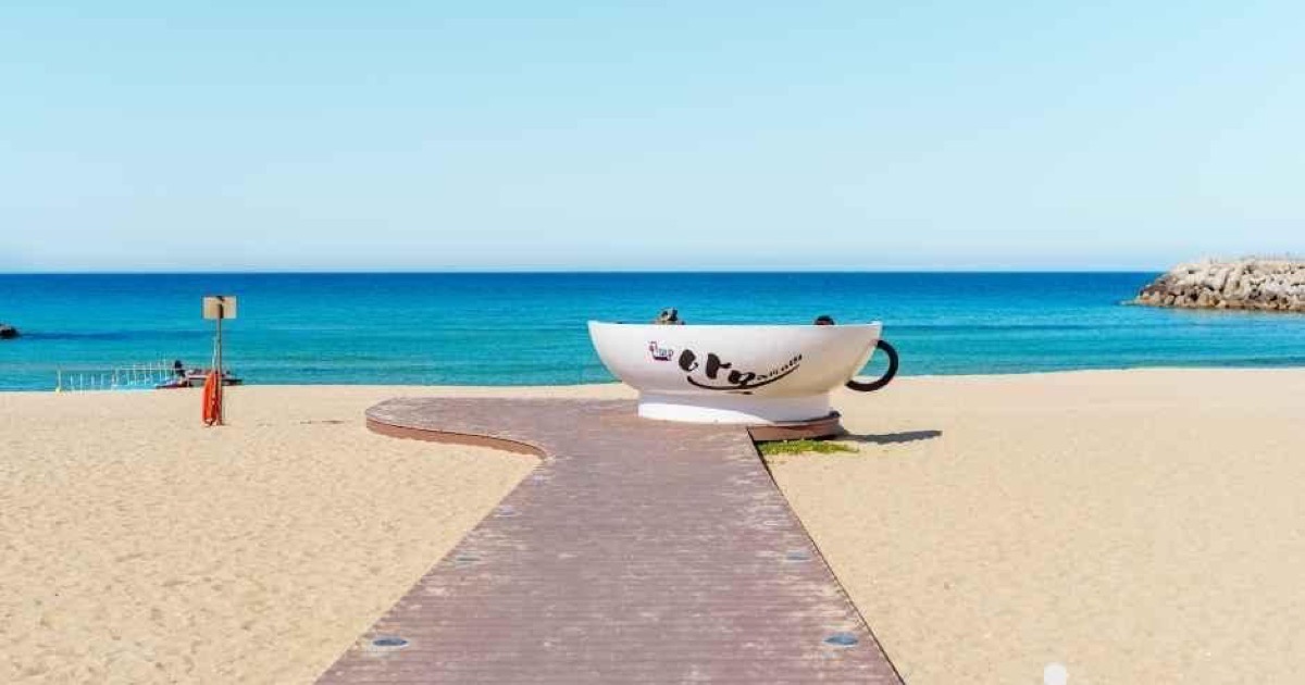 Gangneung Anmok Beach and the East Sea coast